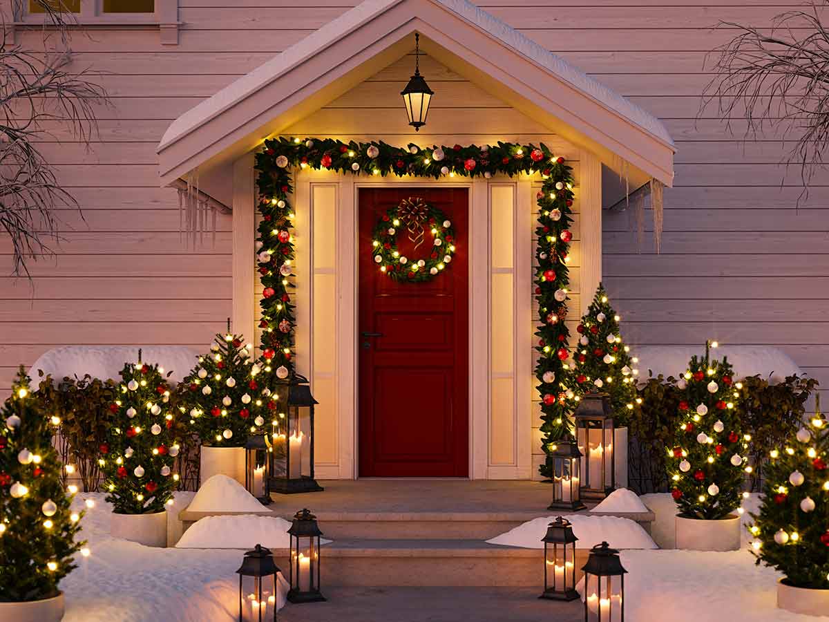 Door with holiday decorations