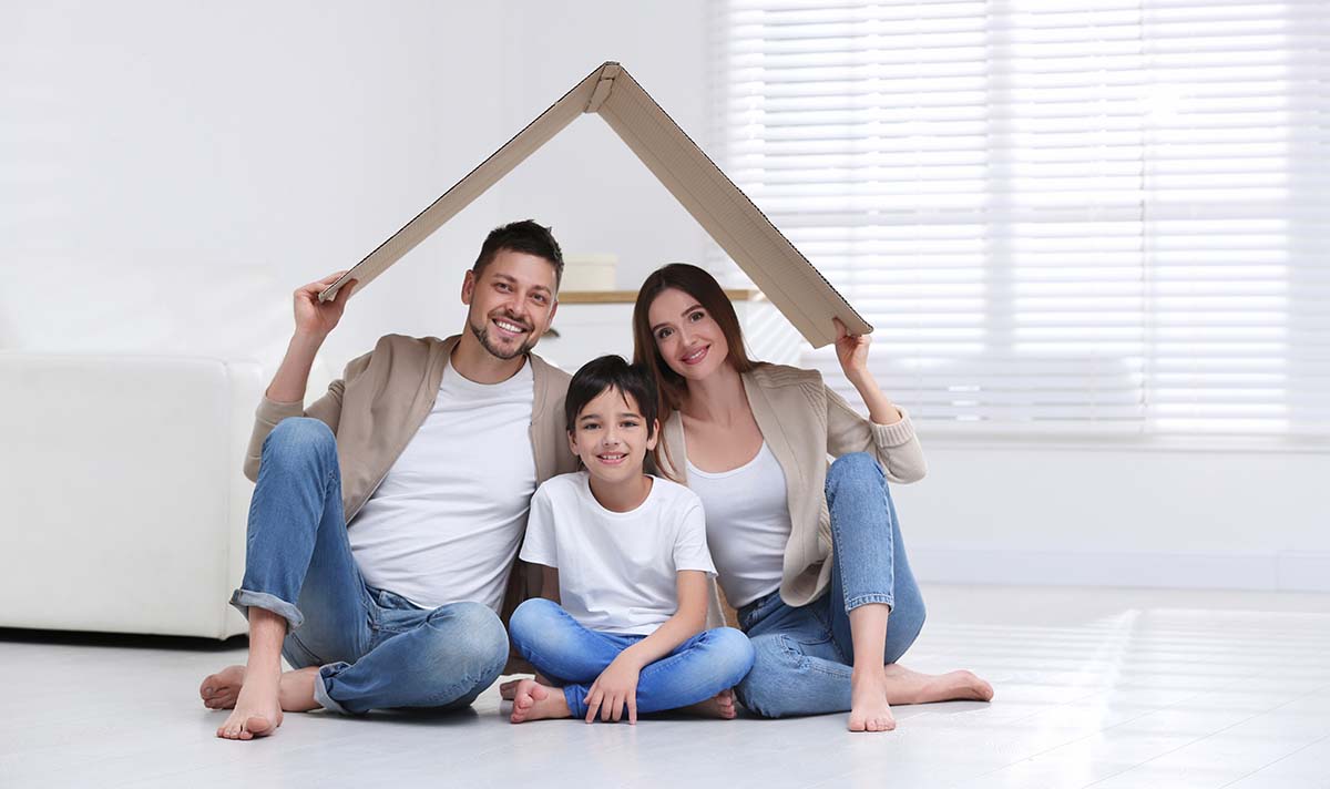 happy family that didn't worry about mortgage interest rates to buy a new home